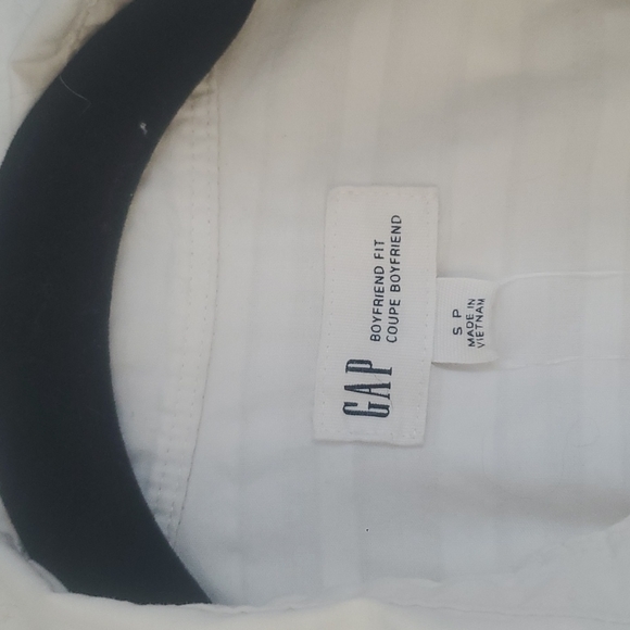 Boyfriend Fit Blouse - Picture 2 of 3